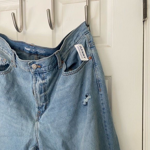 NWT old navy jeans - Picture 2 of 3